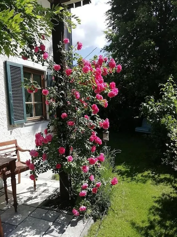 'Sissi' Ein Zaubehaftes Apartement Im Modernen Landhausstil Oberammergau 0*,  Niemcy
