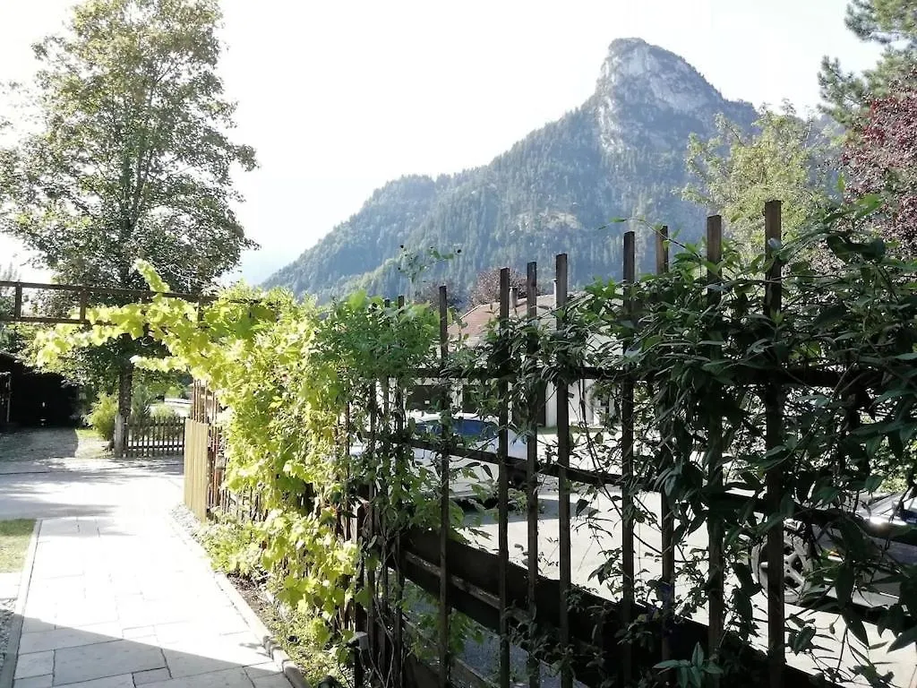 'Sissi' Ein Zaubehaftes Apartement Im Modernen Landhausstil Oberammergau