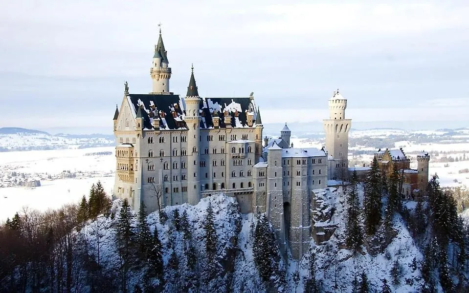'Sissi' Ein Zaubehaftes Apartement Im Modernen Landhausstil Oberammergau Germany